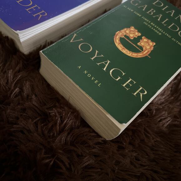 Outlander Book 1 & Outlander Book 3 Paperbacks Outlander and Voyager - Picture 11 of 13